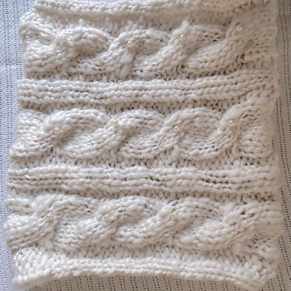 Betsey Johnson Scarf/Snood/Neck Warmer